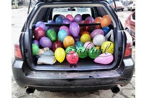 Скільки кульок поміщається в машину? фото